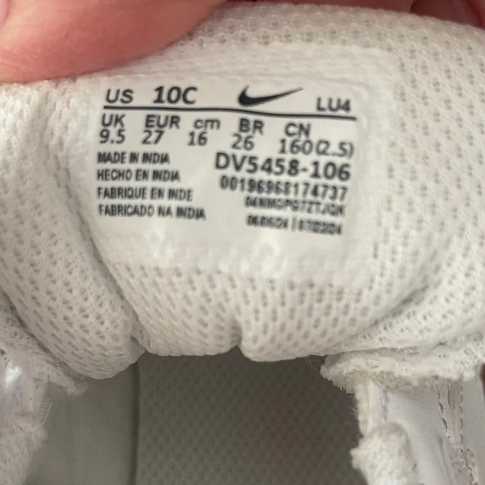 Nike toddler girls (age 4-5) All-White Sneakers - Picture 5 of 9